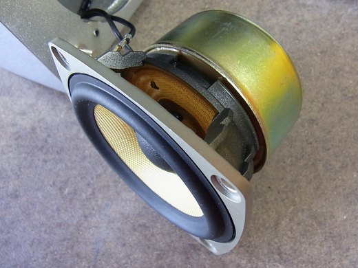 DENONのSC-A7Lの分解写真