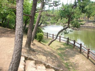 蕿R{뉀
